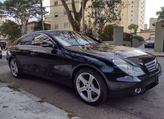 MERCEDES-BENZ CLS 500 5.0 AVANTGARDE V8 GASOLINA 4P AUTOMÁTICO MERCEDES-BENZ CLS 500 5.0 AVANTGARDE V8 GASOLINA 4P AUTOMÁTICO